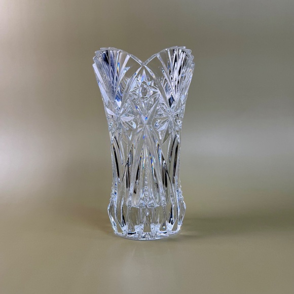 Vintage Pressed Glass Crystal Vase – Starburst & Fan Pattern - Picture 2 of 9
